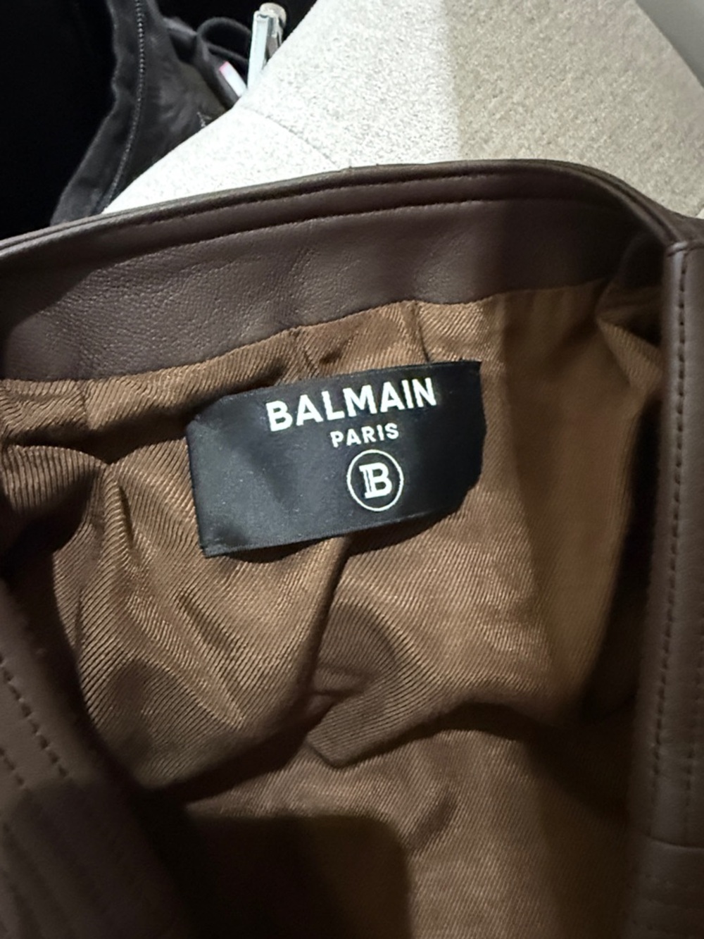 Balmain leather jacket briwn with gold details - Picture 8 of 8